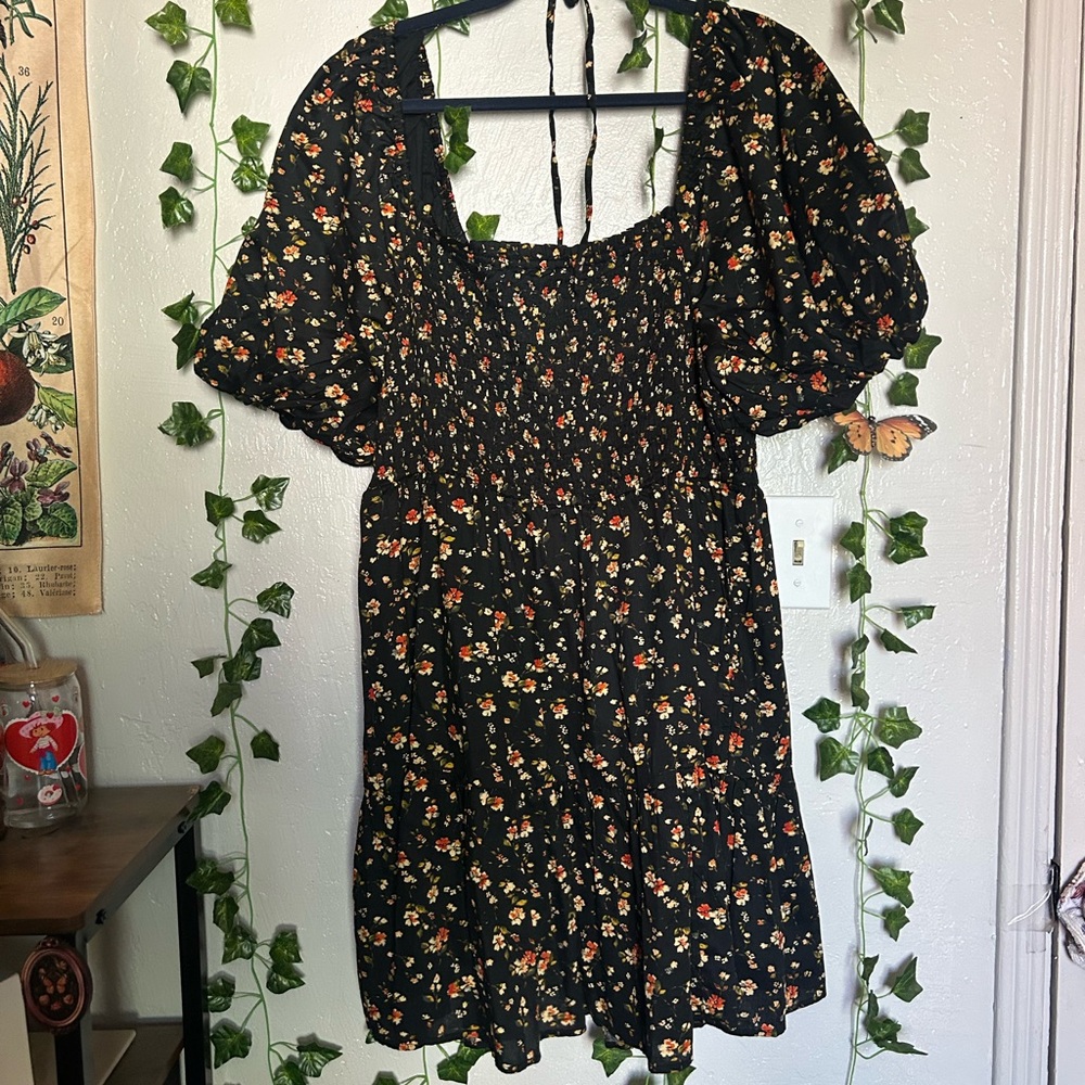 Floral Black Dress with Puff Sleeves